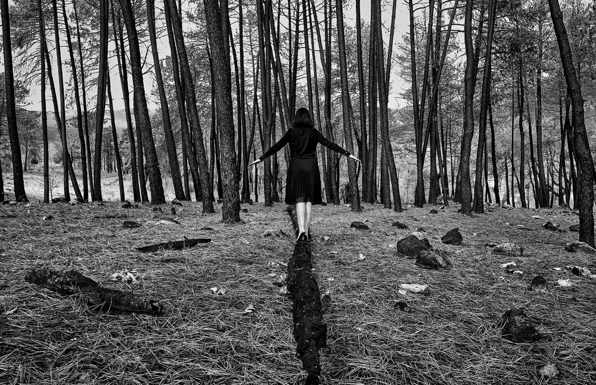 London Photography Awards Winner - THE LAST DAY IN THE LIFE OF NORA BARES