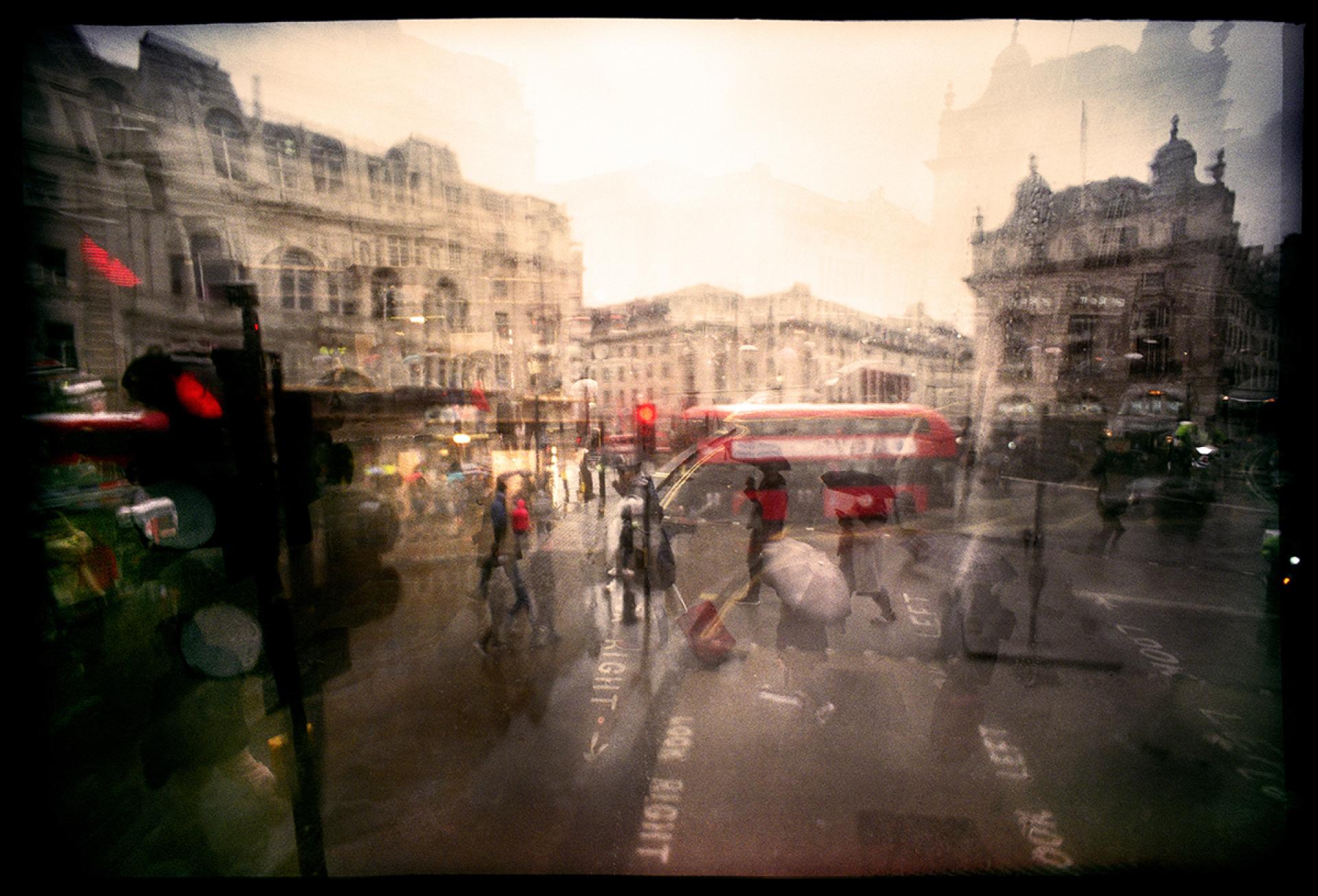 London Photography Awards Winner - LONDONERS AND THEIR ENVIRONMENTS