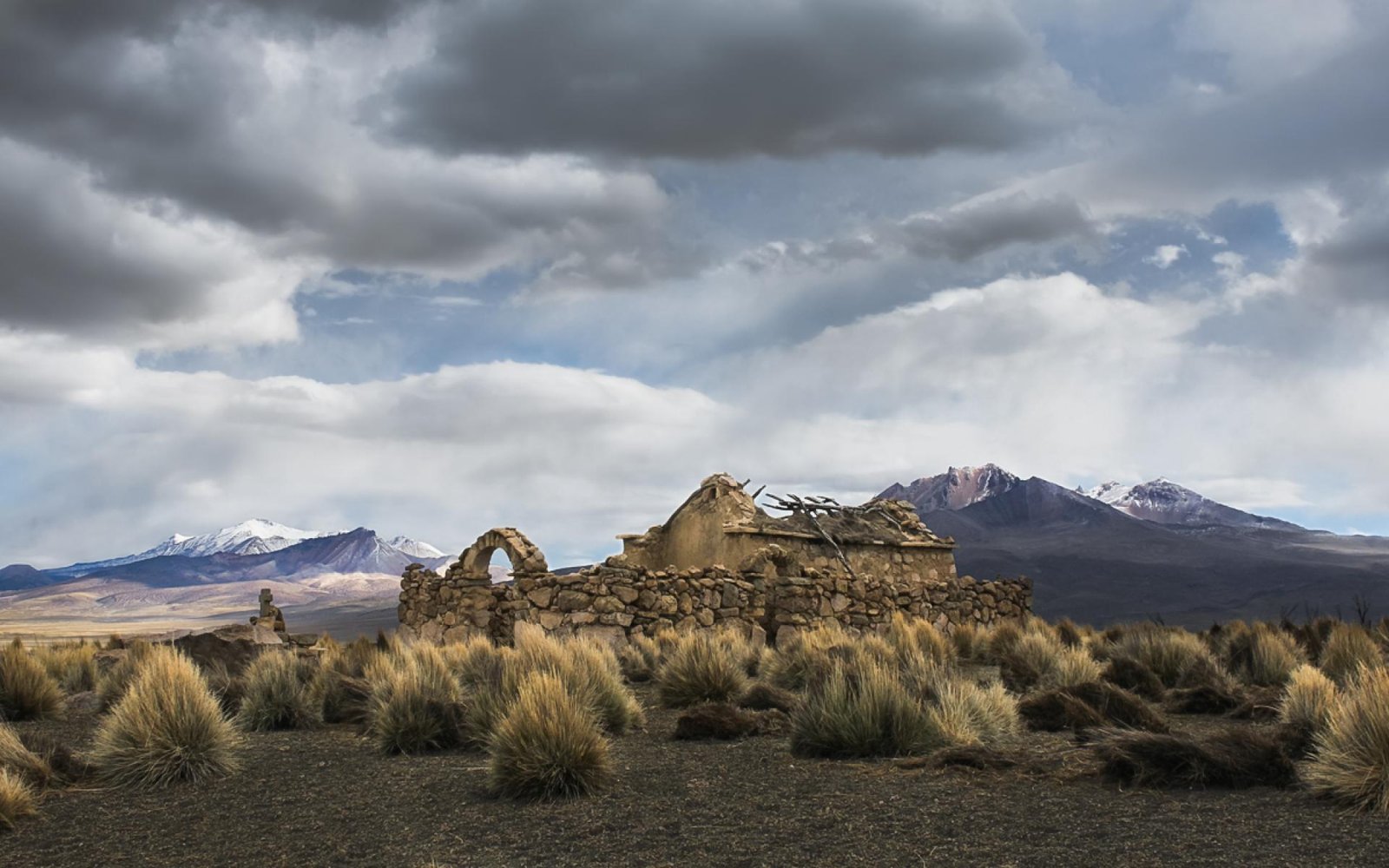 London Photography Awards Winner - A storm in andean life