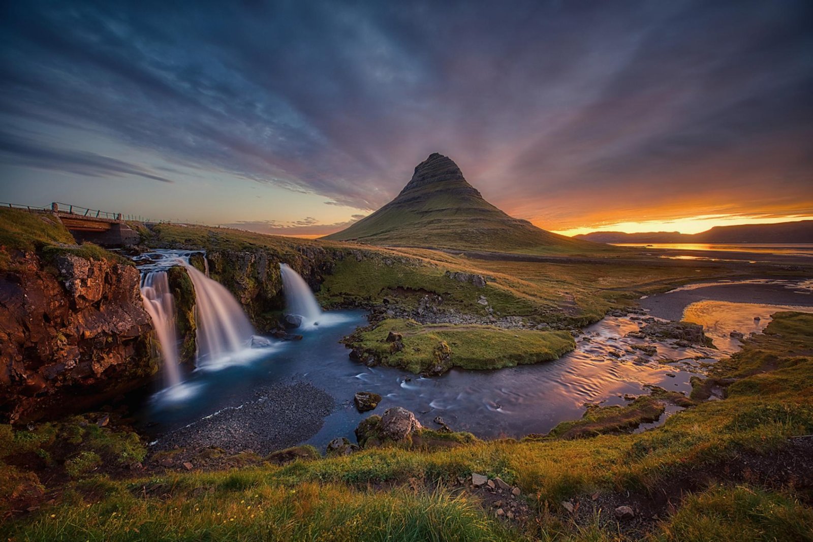 London Photography Awards Winner - golden Kirkjufellsfoss
