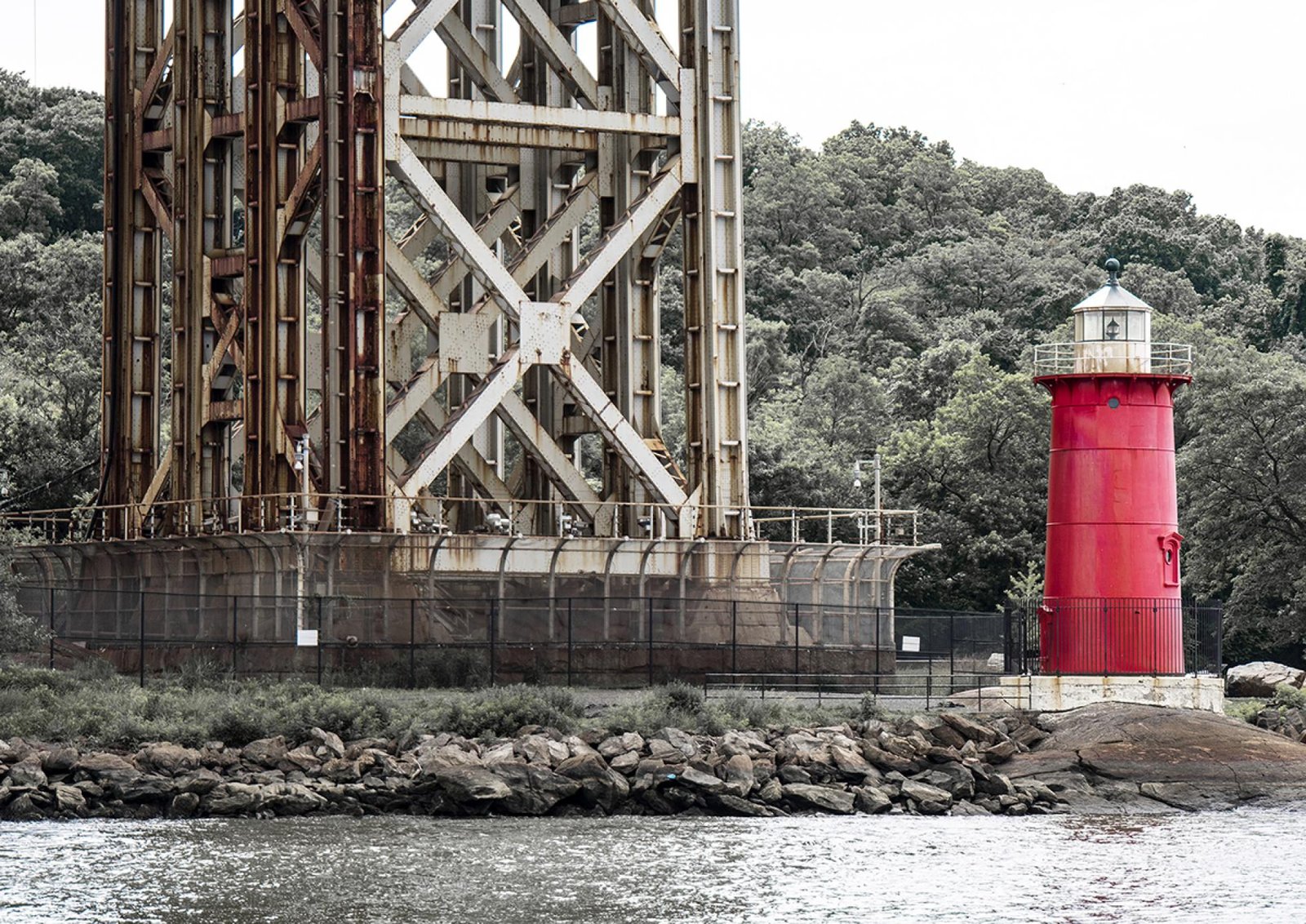 London Photography Awards Winner - New York's Little Red Lighthouse
