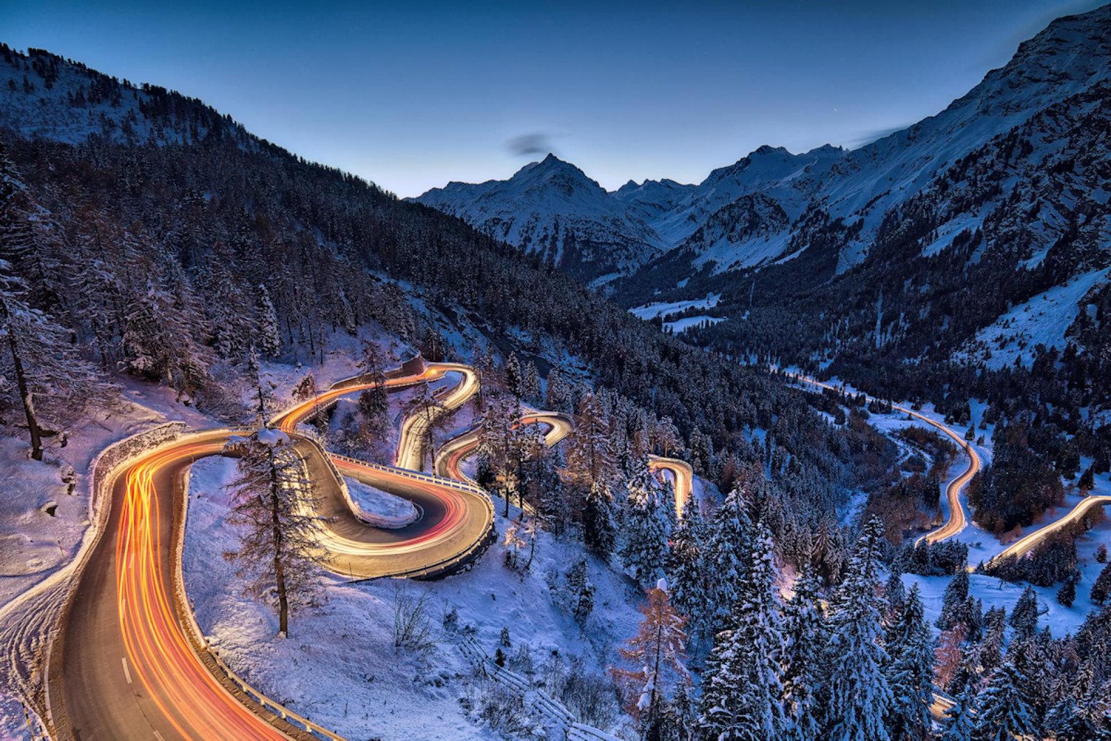 London Photography Awards Winner - Maloja rush hour