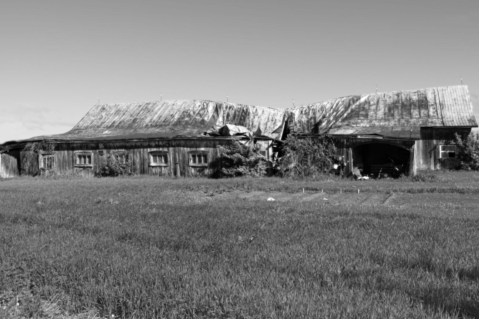 London Photography Awards Winner - Vanishing Reminders of the 1960s in Quebec
