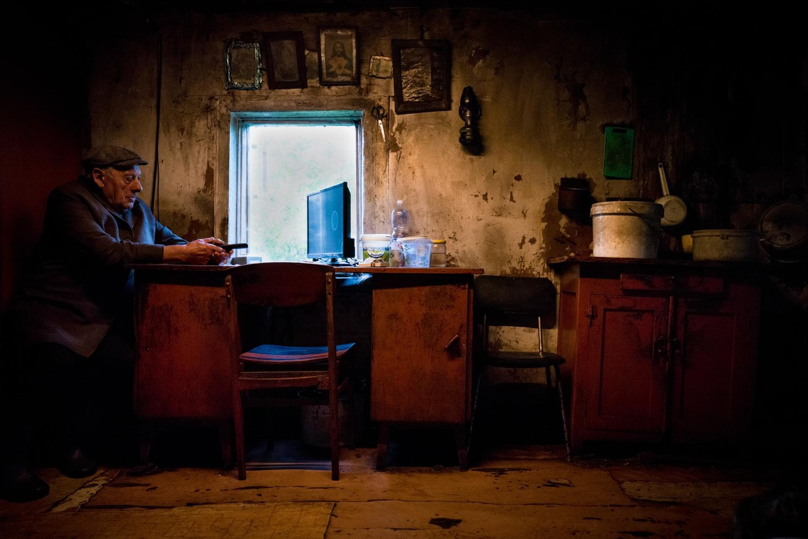 London Photography Awards Winner - Connected