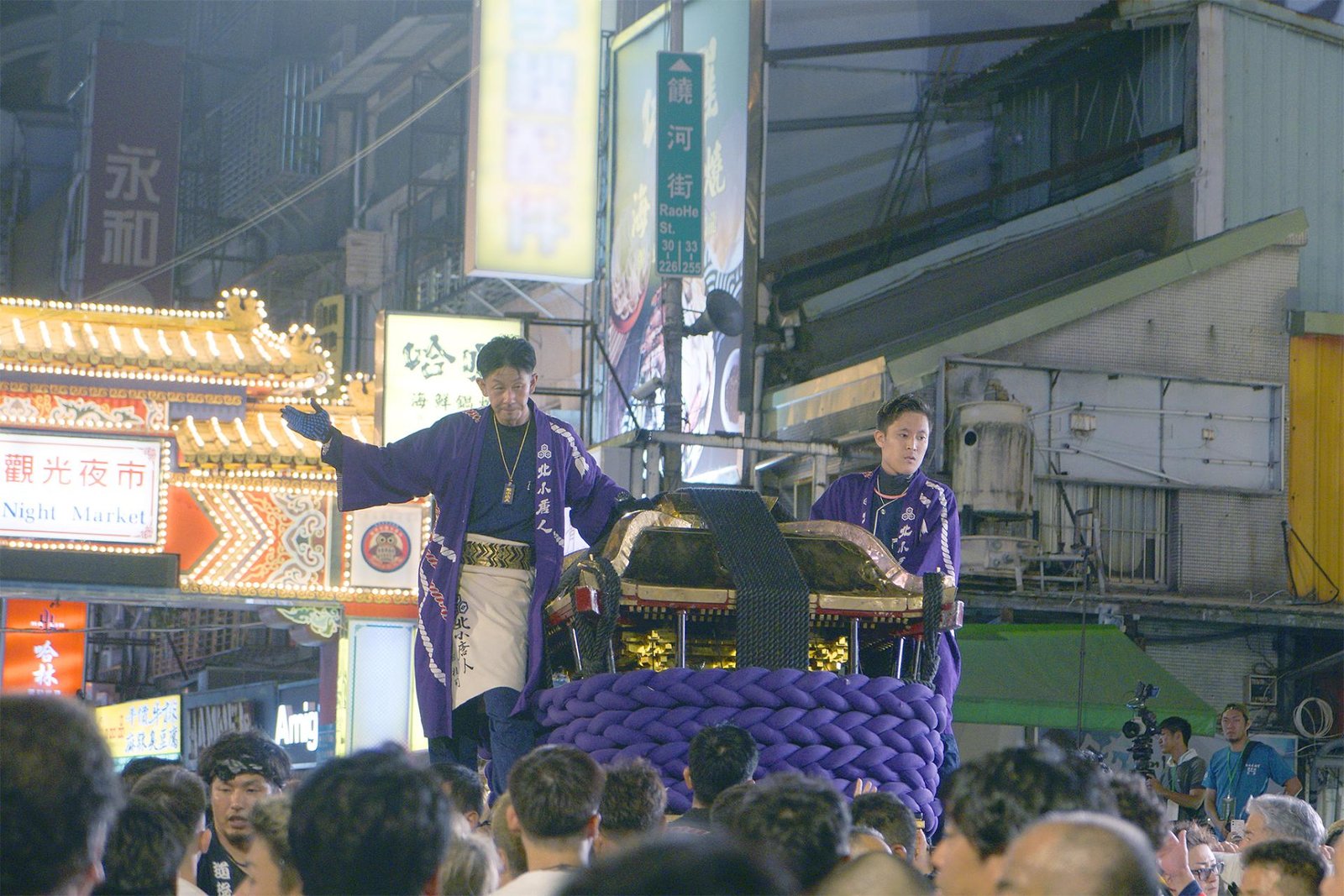 London Photography Awards Winner - Japanese Angel's Sedan Chair