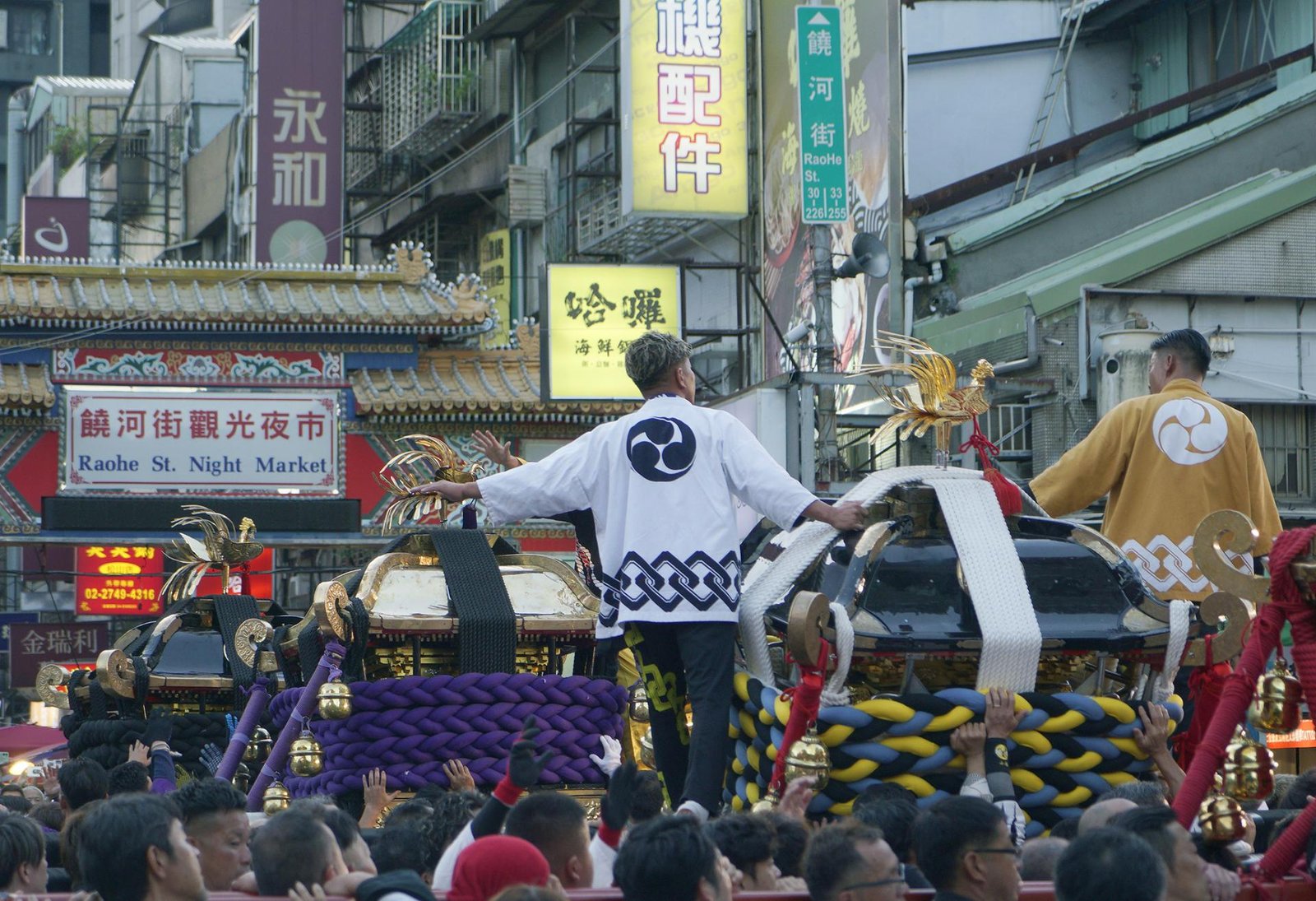 London Photography Awards Winner - Japanese Angel's Sedan Chair