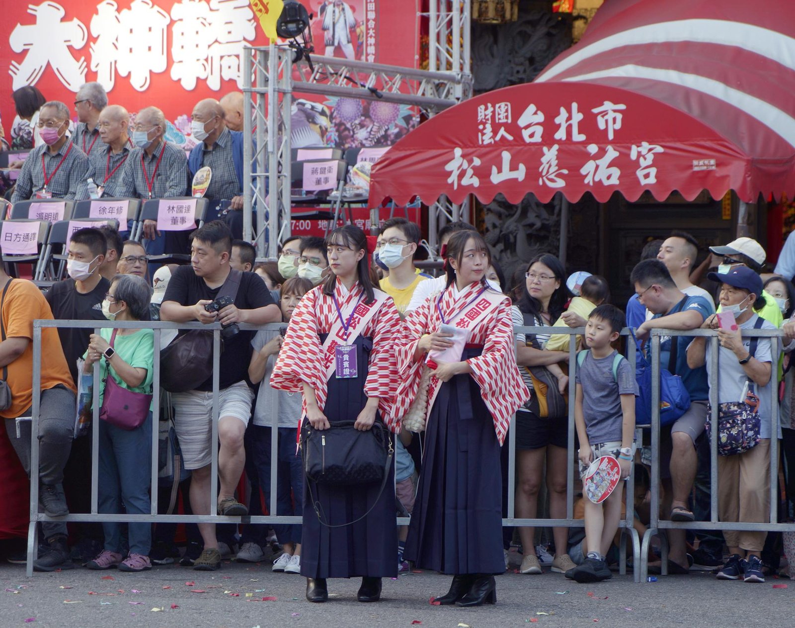 London Photography Awards Winner - Japanese Angel's Sedan Chair