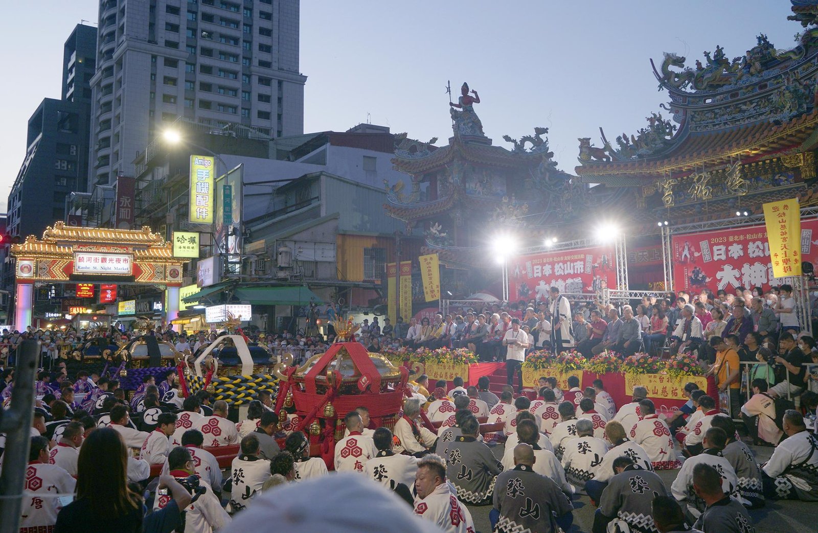 London Photography Awards Winner - Japanese Angel's Sedan Chair