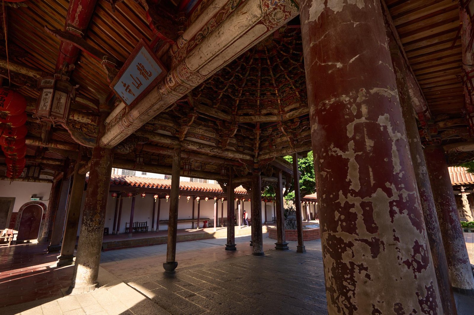 London Photography Awards Winner - Lukang Lung-Shan Temple