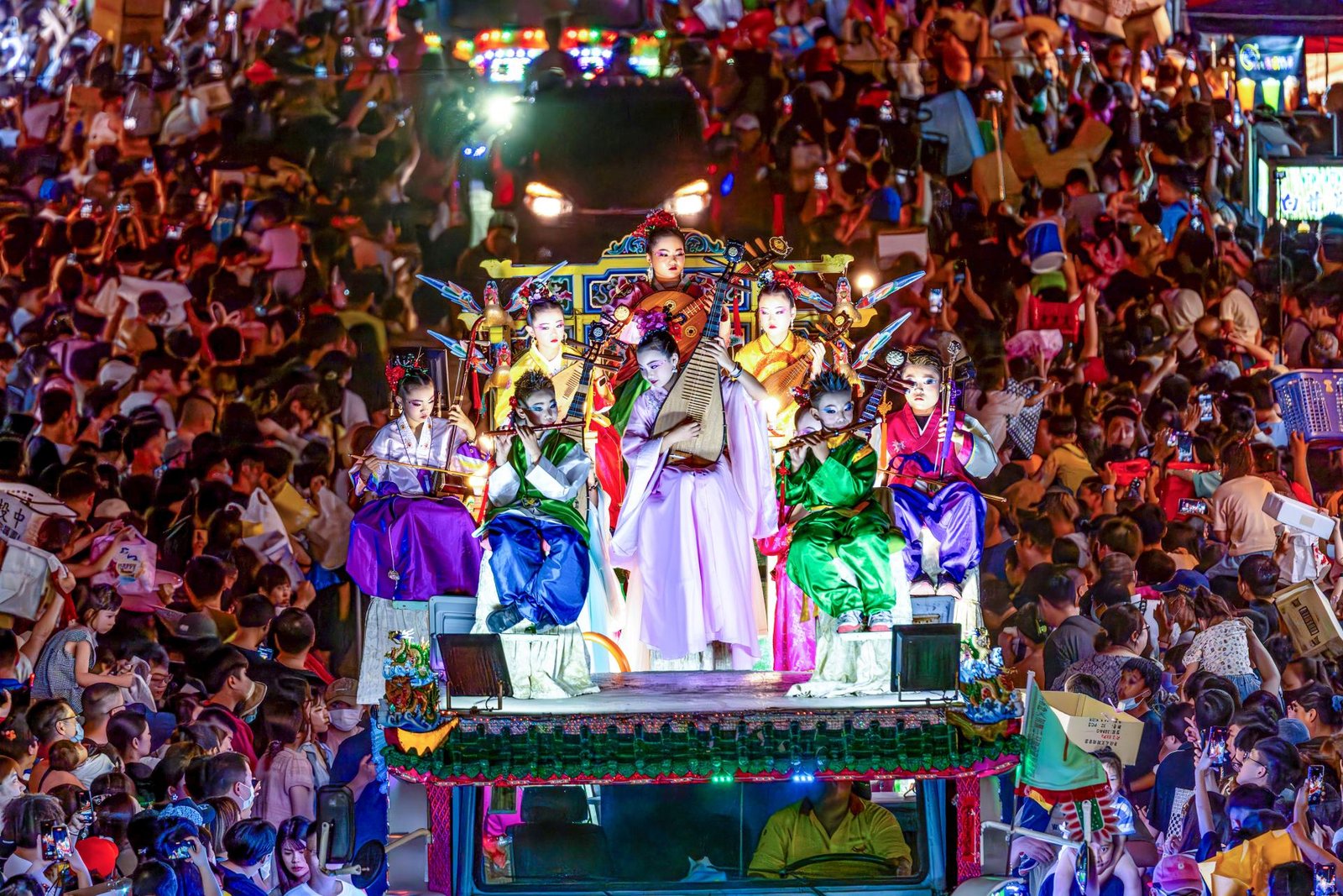 London Photography Awards Winner - Art Parade Float in Beigang