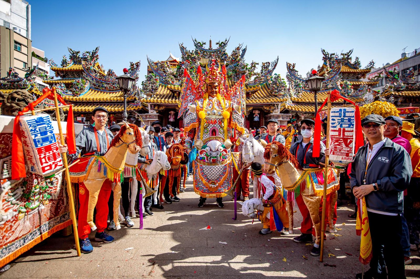 London Photography Awards Winner - Divine Generals Leading the Way: Beiwei Sheng’s Horse Format