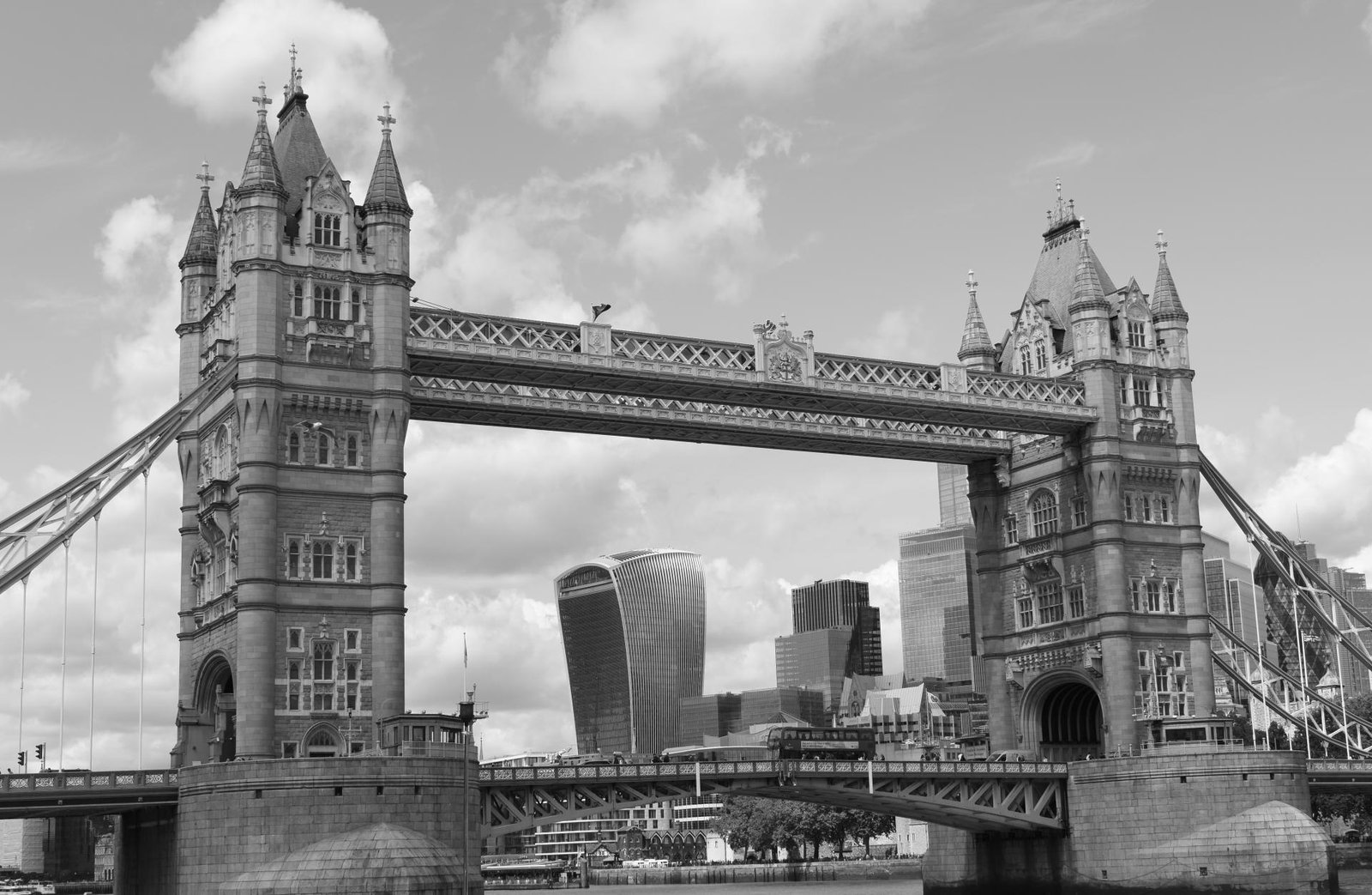 London Photography Awards Winner - London Bridge in Black & White