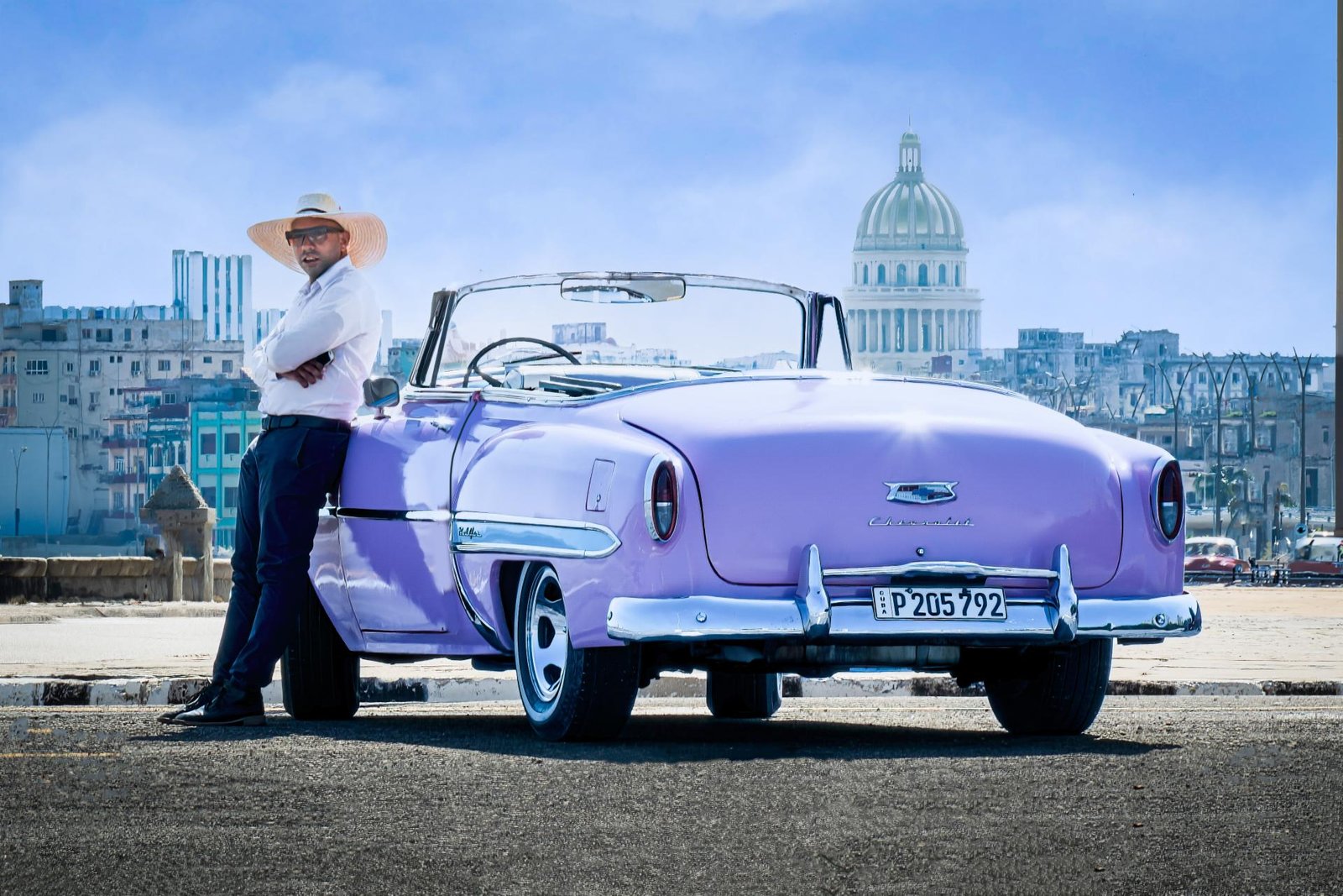 London Photography Awards Winner - Havana Driver and Car